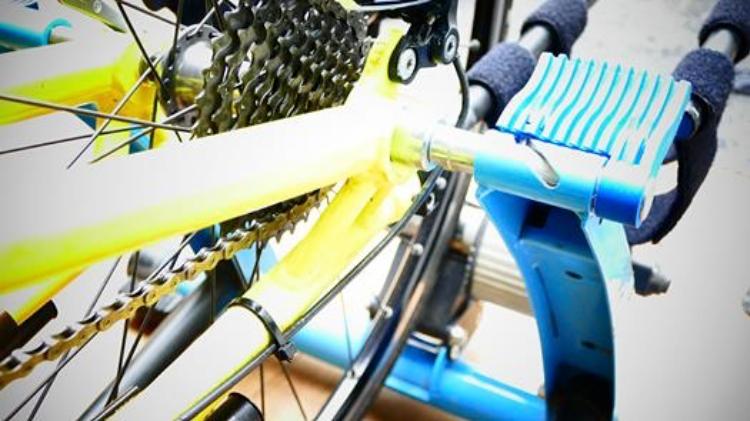 Handbiken op een hometrainer, hoe houd je het leuk?