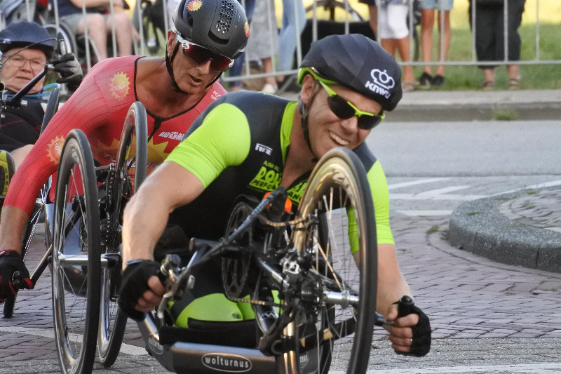 Criterium plus Twentse Rolstoel4Daagse in Delden